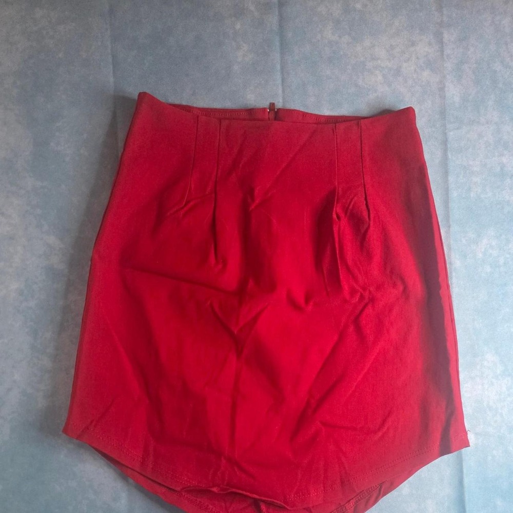 Windsor red mini skirt in size S